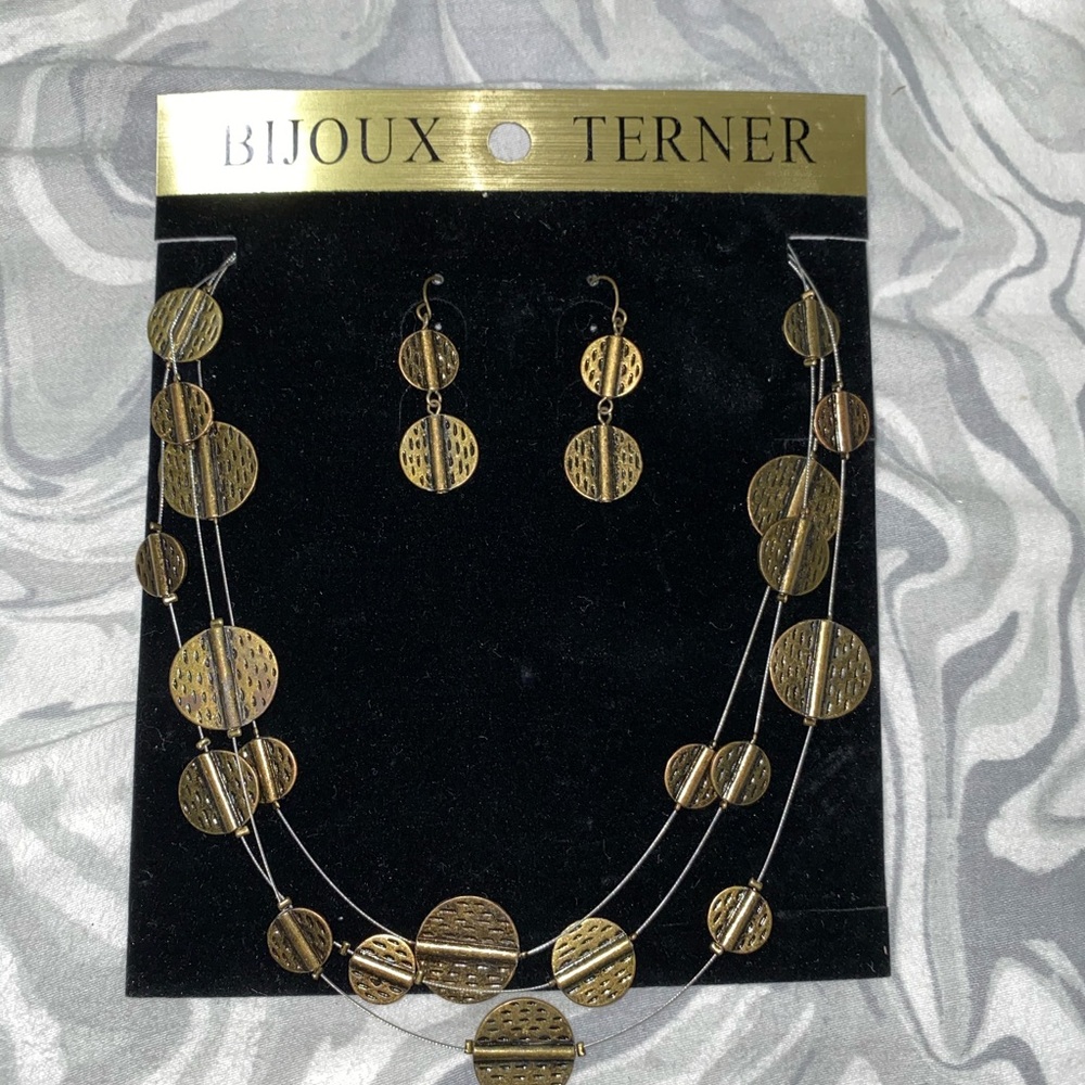 Bijoux Terner Earrings and Necklace set